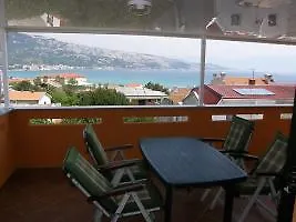 Pintar One Bedroom Baška Hırvatistan