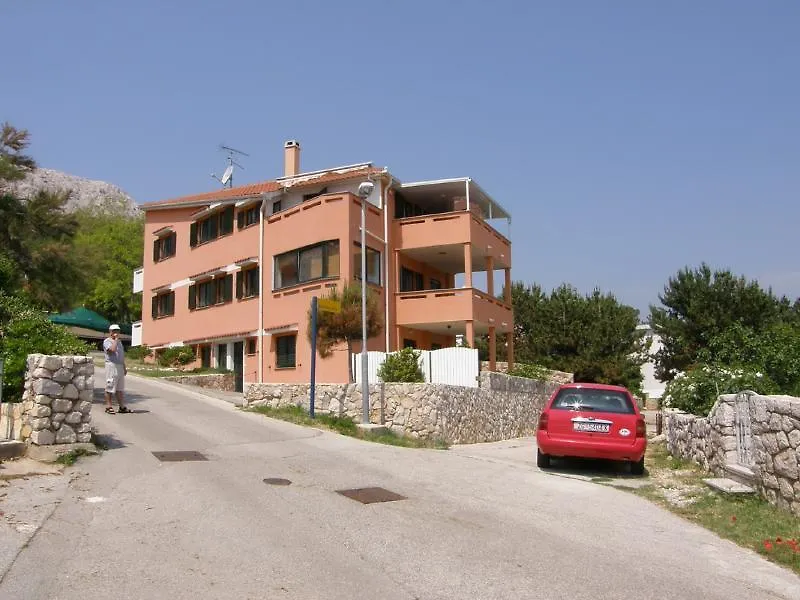 *** Otel Pintar One Bedroom Baška Hırvatistan